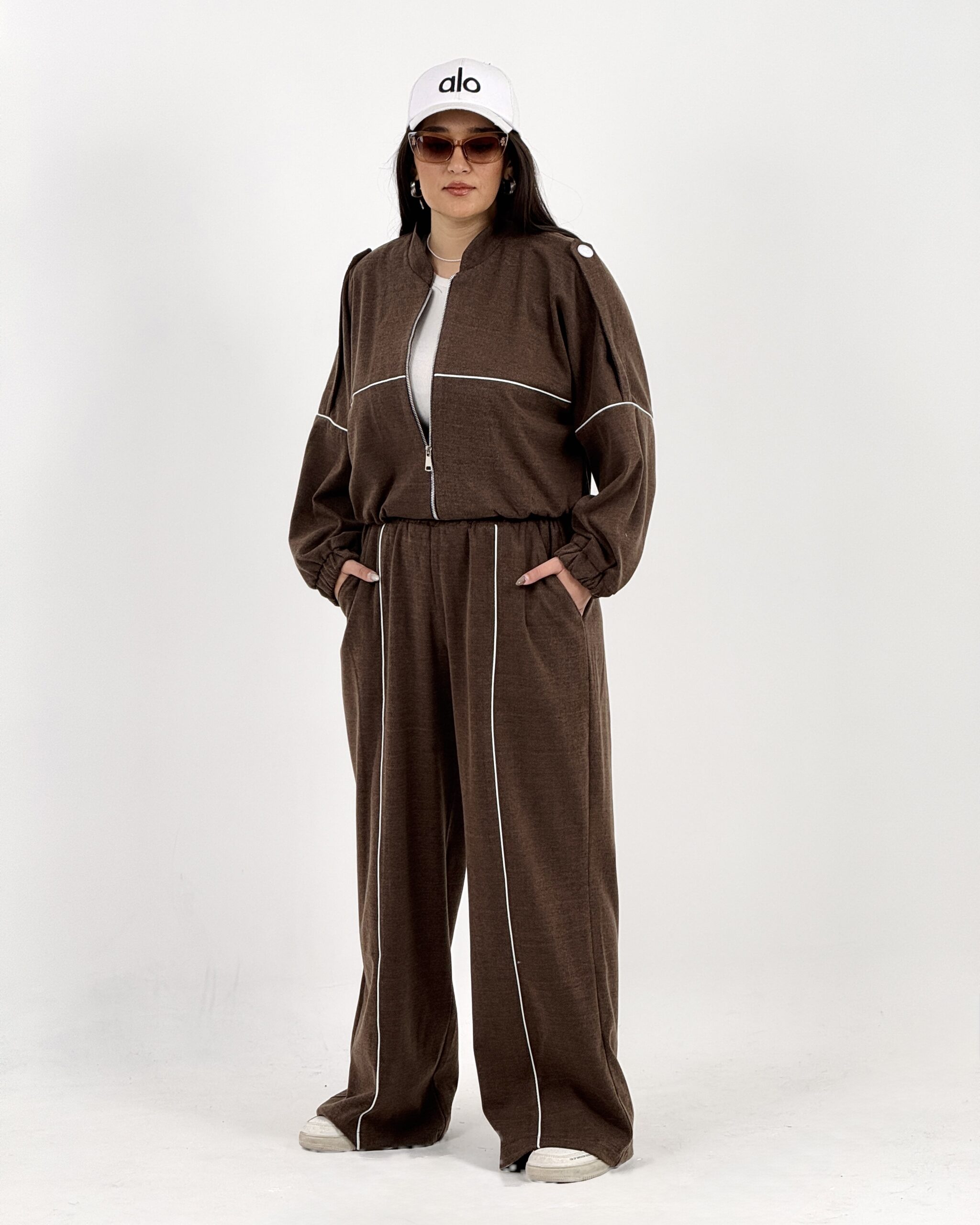 Alternative view of ست اویشو سیمین