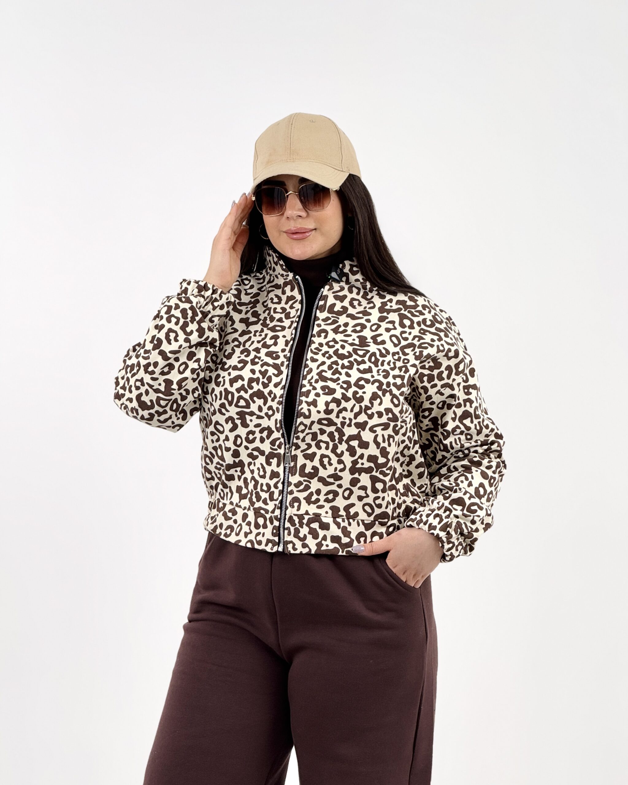 Alternative view of بامبر پلنگی بیتا