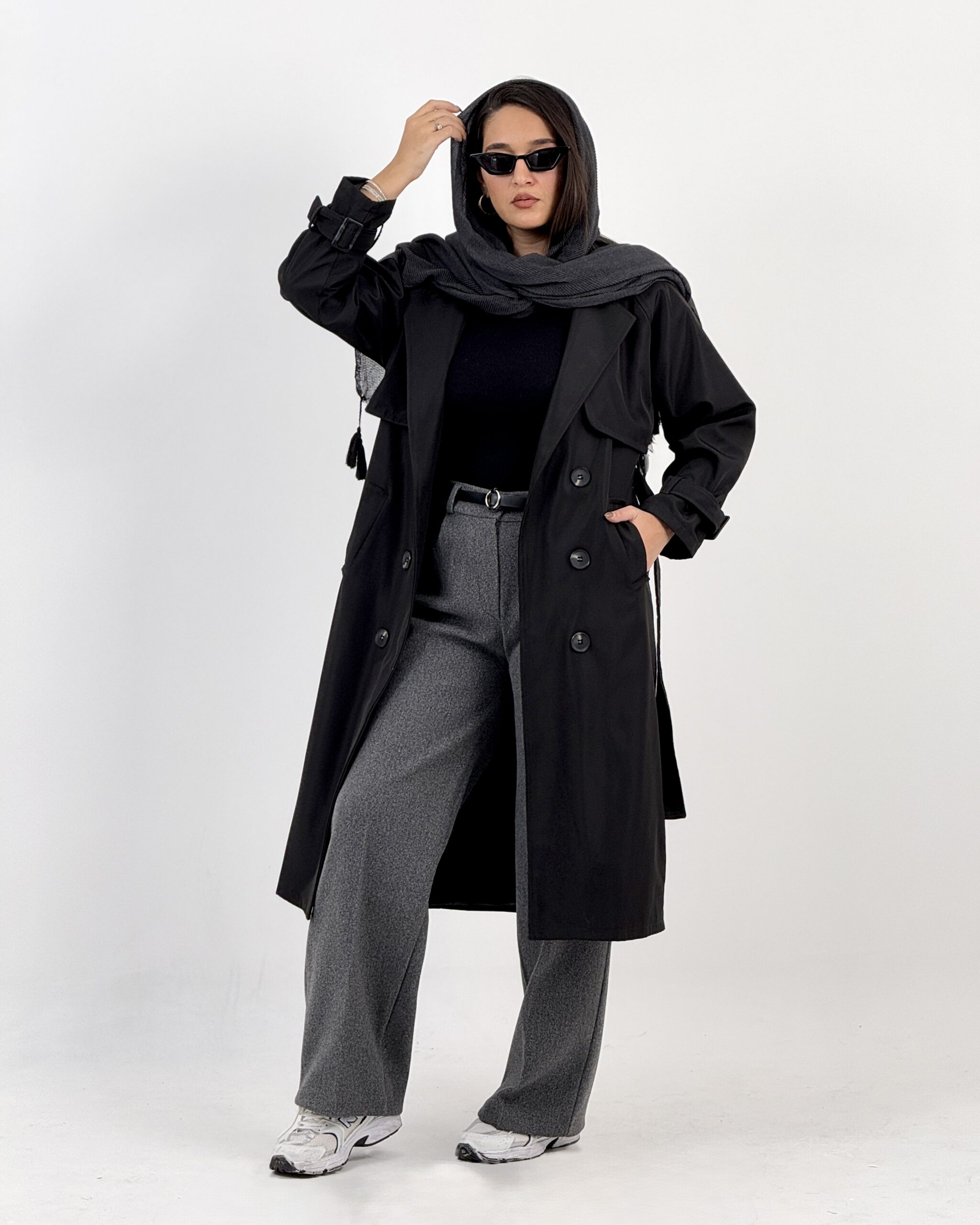 Alternative view of بارونی لیوا