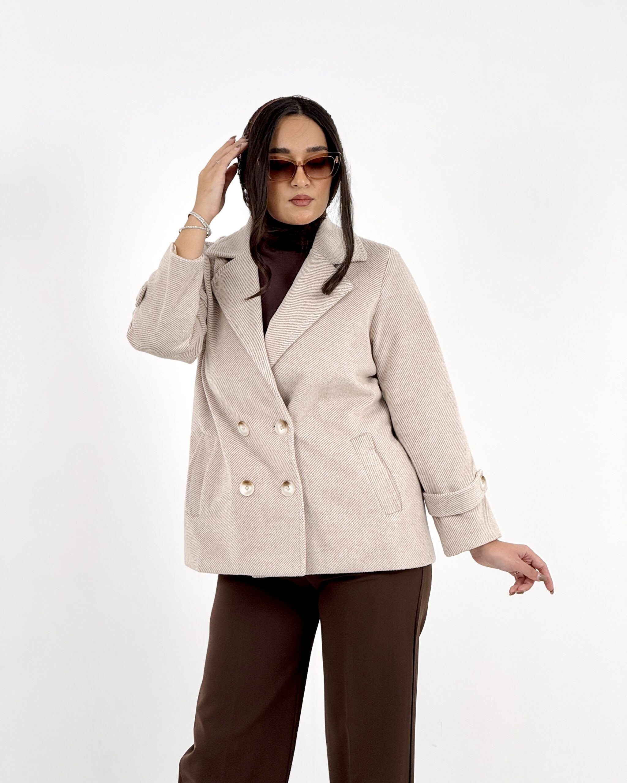 Alternative view of پالتو کوتاه نادری