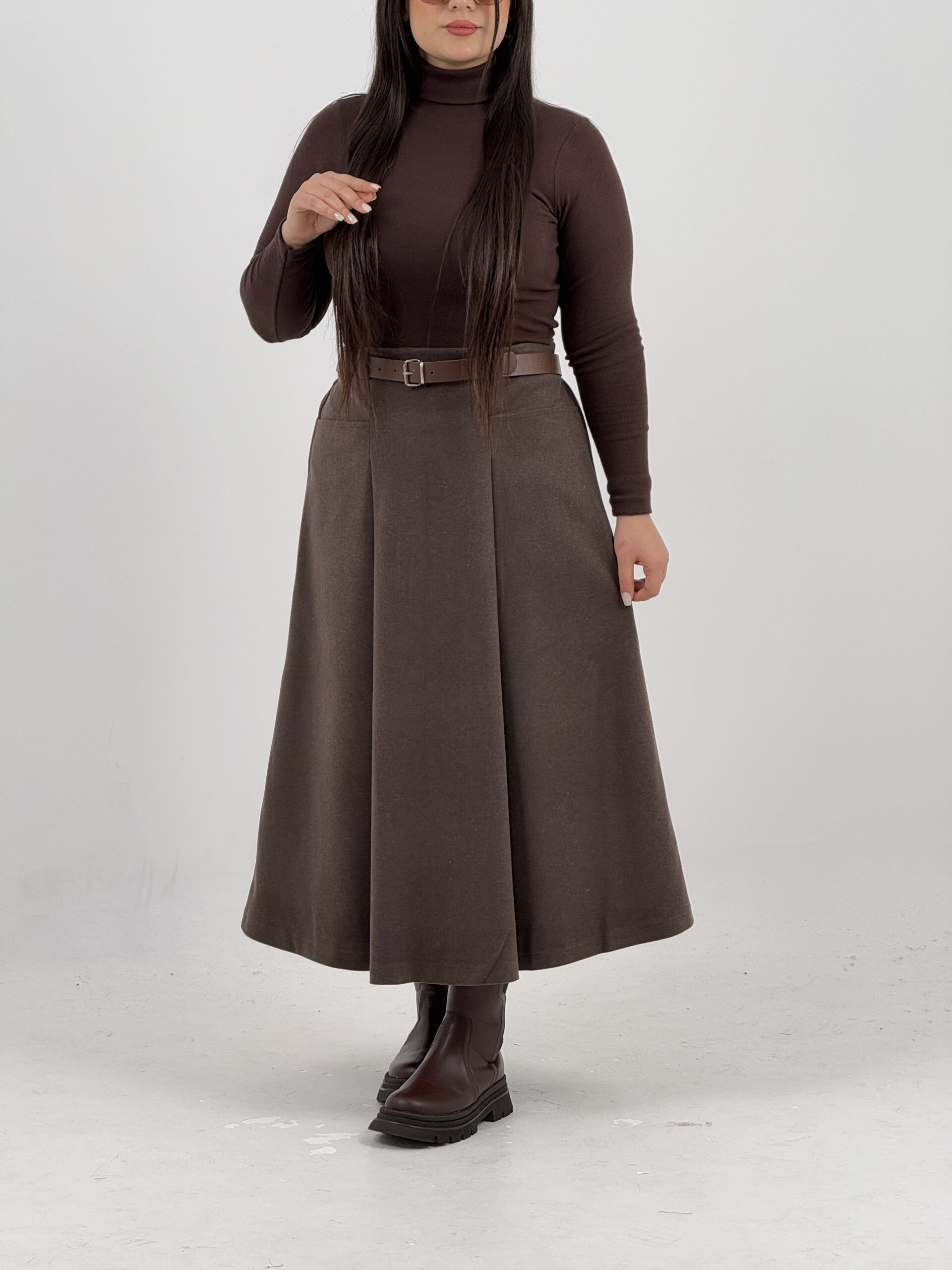 Alternative view of دامن لامر نیکا