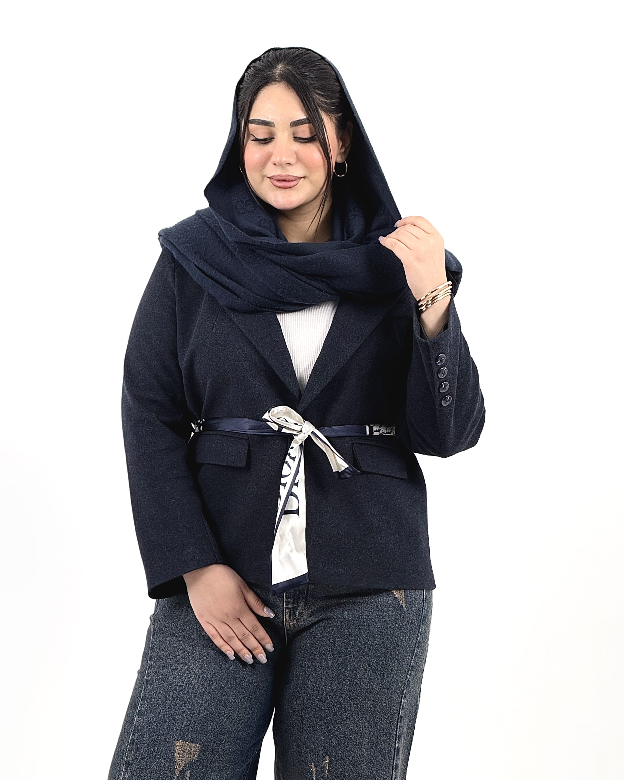 Alternative view of مانتو کتی  ایدا