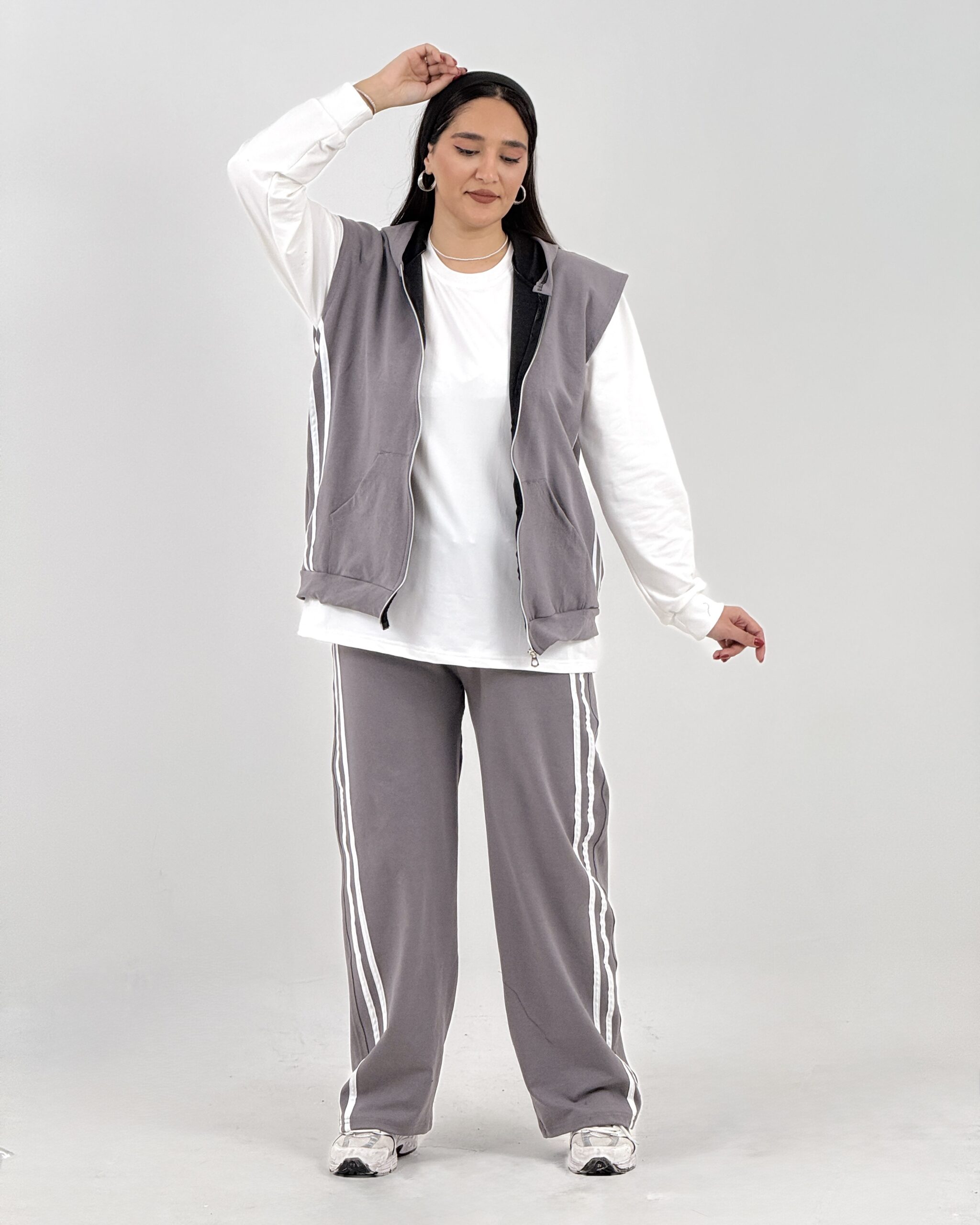 Alternative view of ست سه تیکه ریان