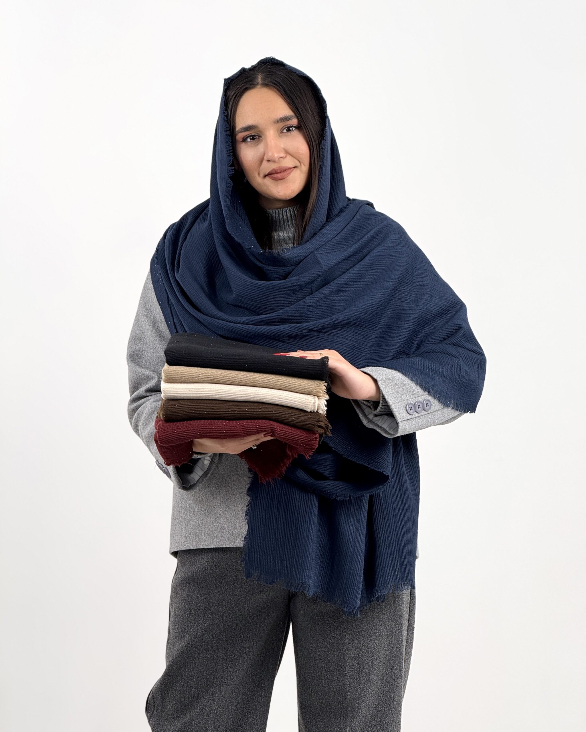 Alternative view of شال دور ریش رسا