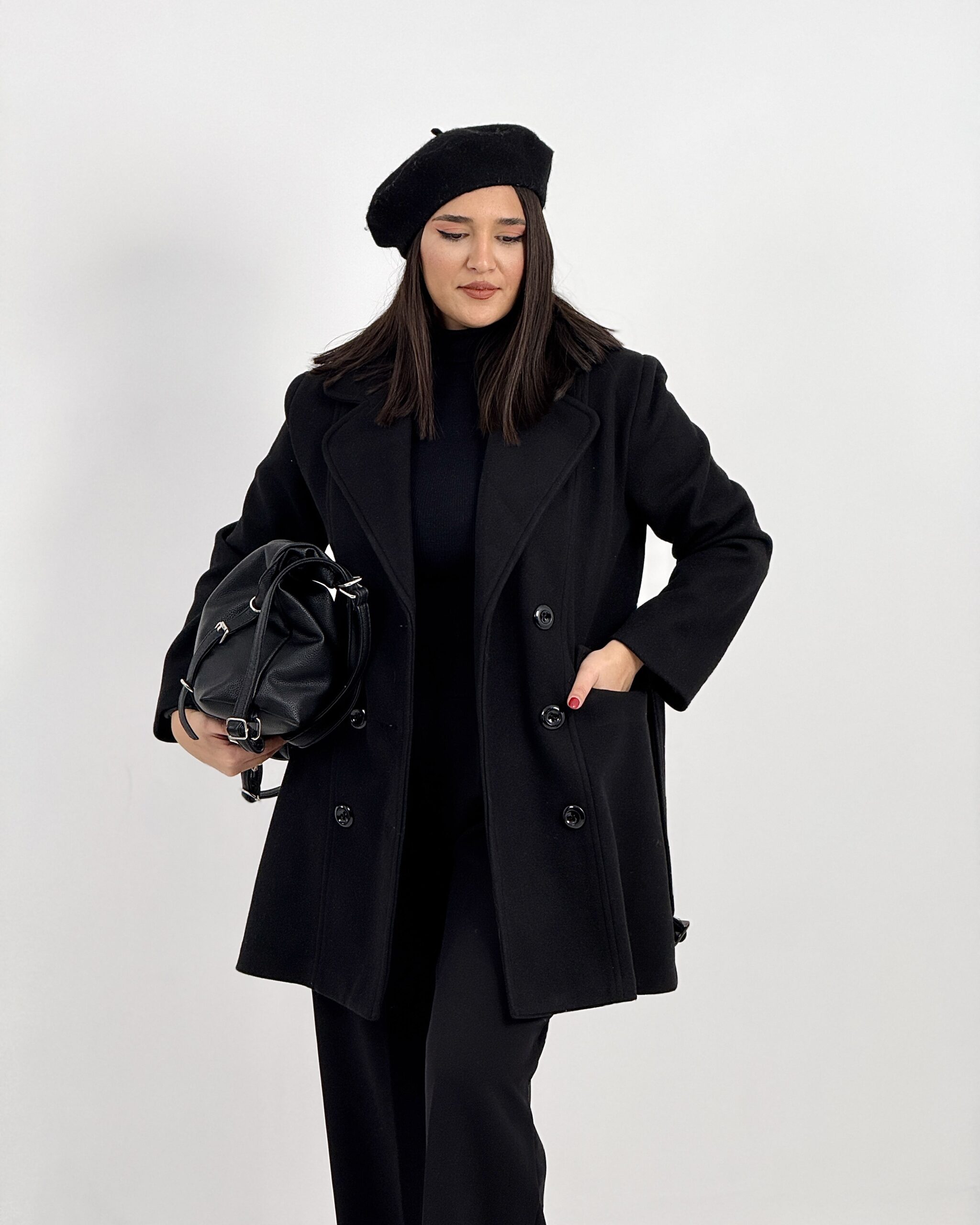 Alternative view of پالتو رونیسا